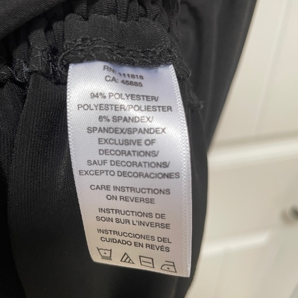 Michael Kors Body Con Dress, Black. Adjustment Ruching on both sides. Size Large - Picture 13 of 14